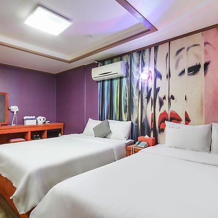 Hotel Lie Geoje Bagian luar foto