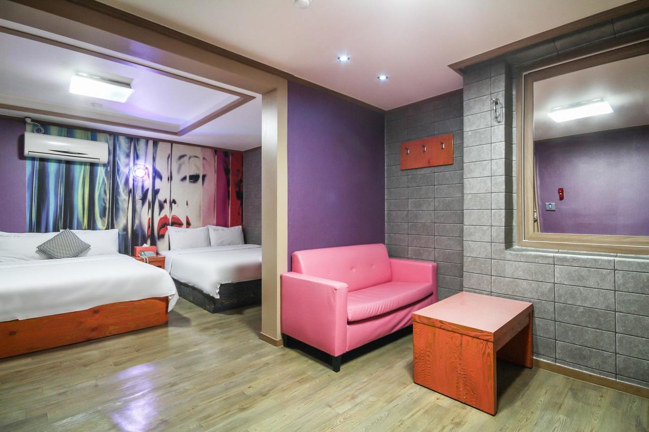 Hotel Lie Geoje Bagian luar foto