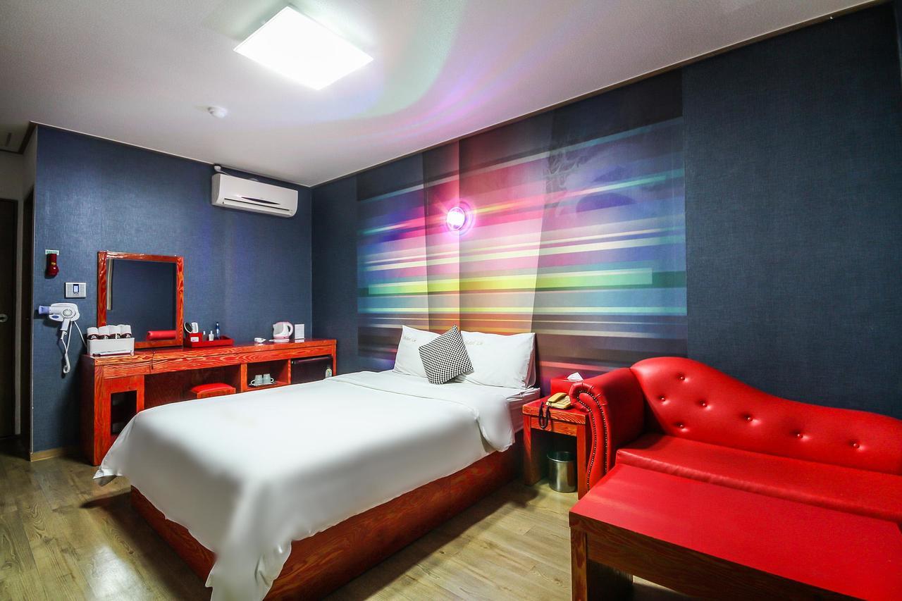 Hotel Lie Geoje Bagian luar foto