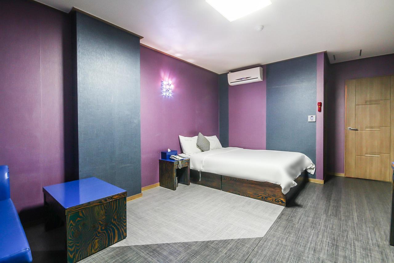 Hotel Lie Geoje Bagian luar foto